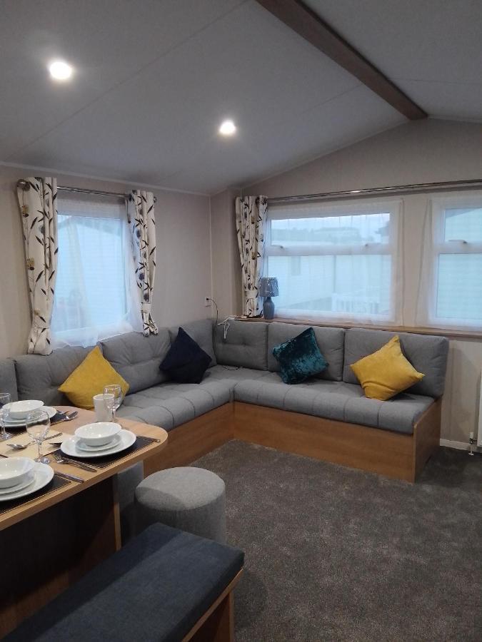 3 Bed ,Sleeps 8 Caravan California Cliffs Holiday Park Scratby Zewnętrze zdjęcie